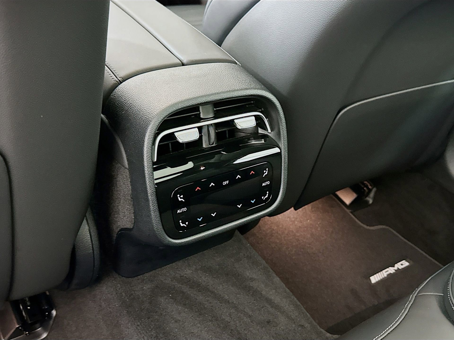 New 2026 Mercedes-Benz E 53 AMG e 4MATIC Sedan image 29