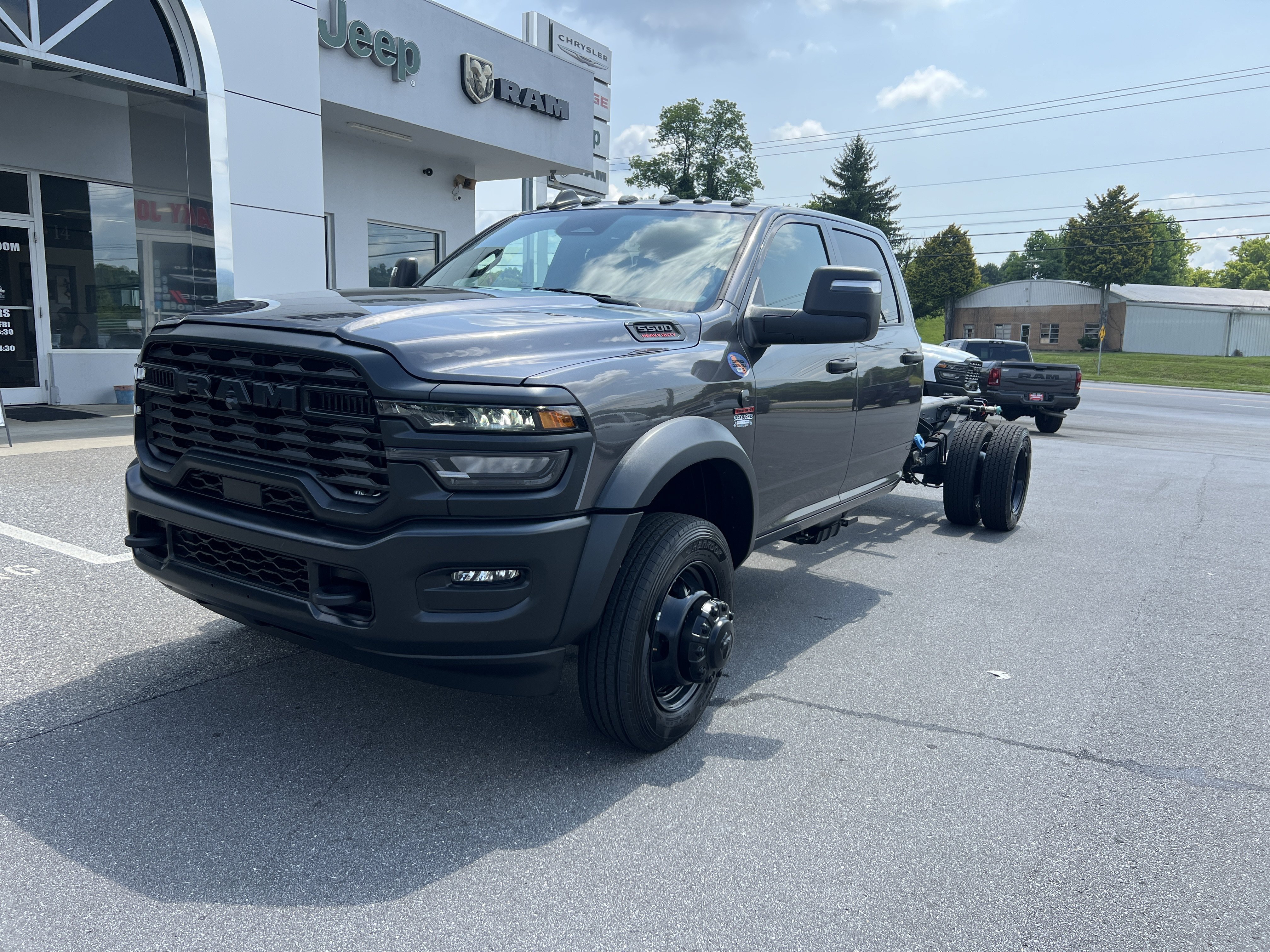 Used 2025 RAM 5500 Tradesman AWD/4WD image 6