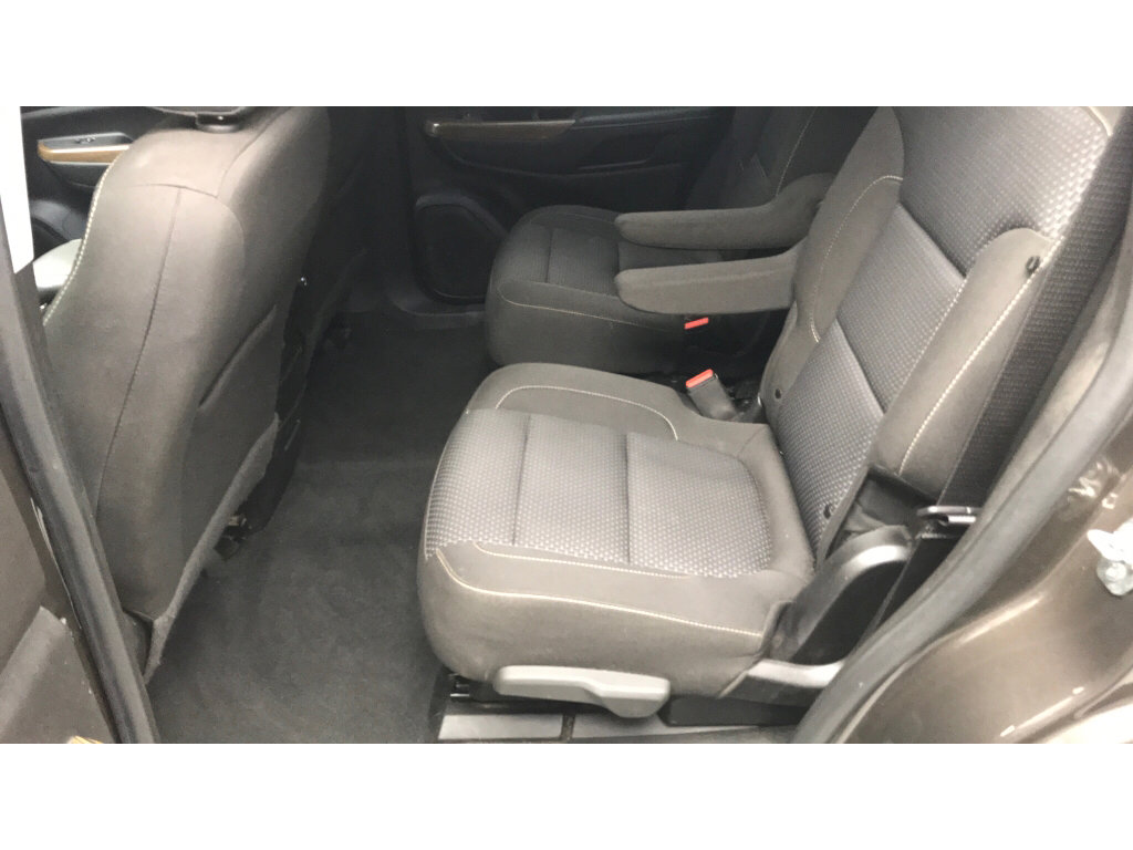 Used 2020 GMC Acadia SLE w/ LPO, Floor Liner Package AWD/4WD image 14