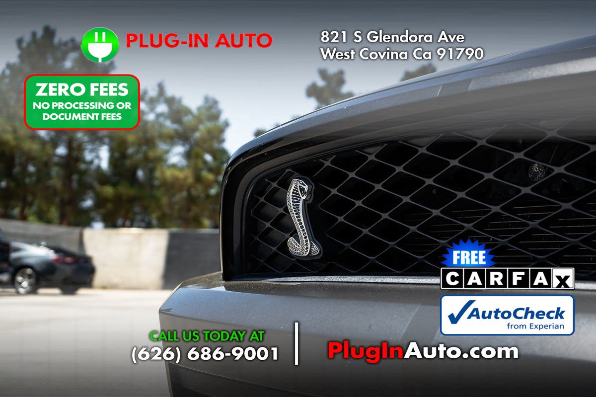 Used 2011 Ford Mustang Shelby GT500 RWD image 5