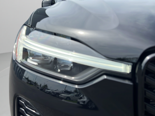 New 2026 Volvo XC60 B5 Plus AWD/4WD image 22