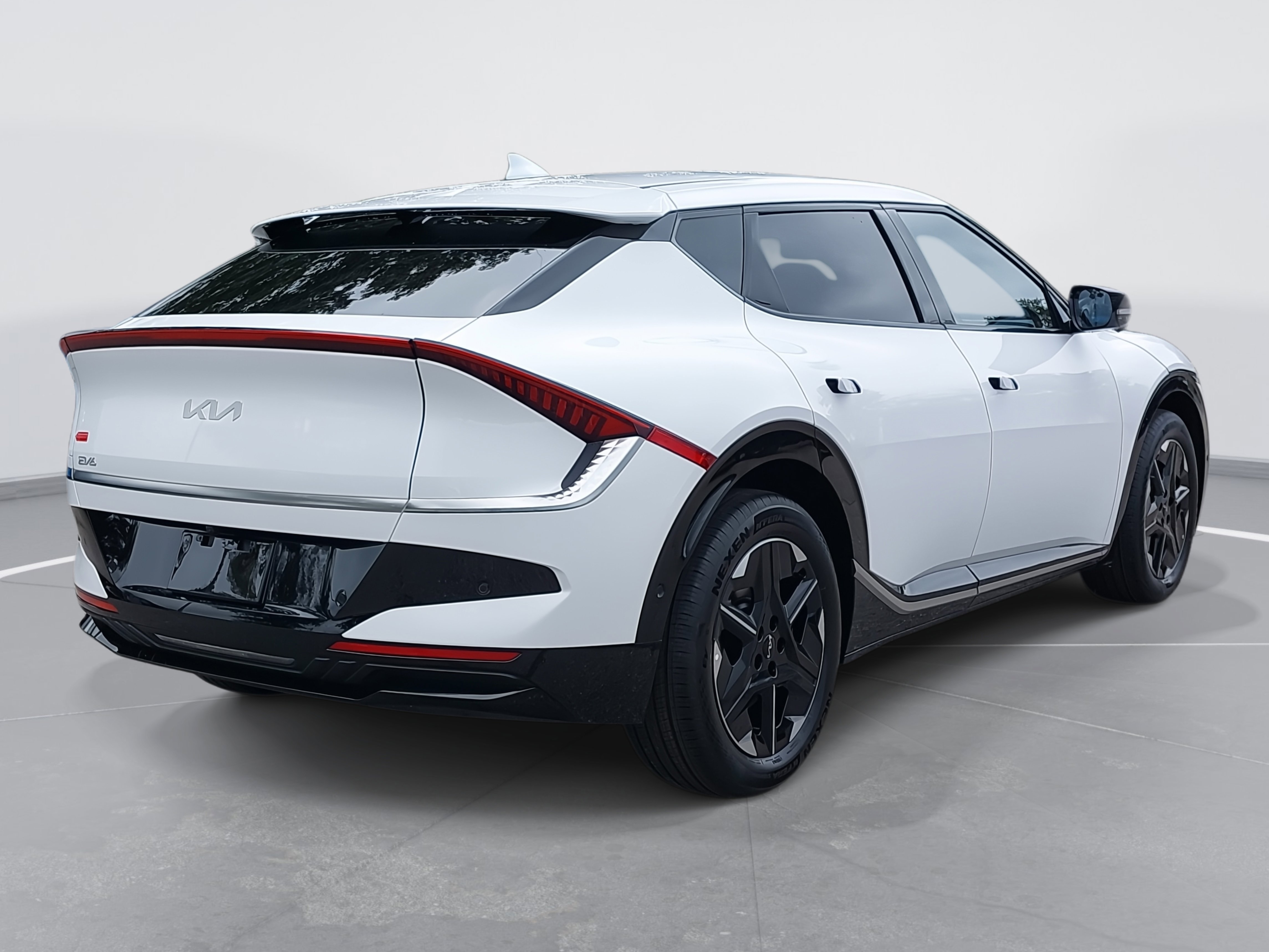 New 2025 Kia EV6 Wind image 5