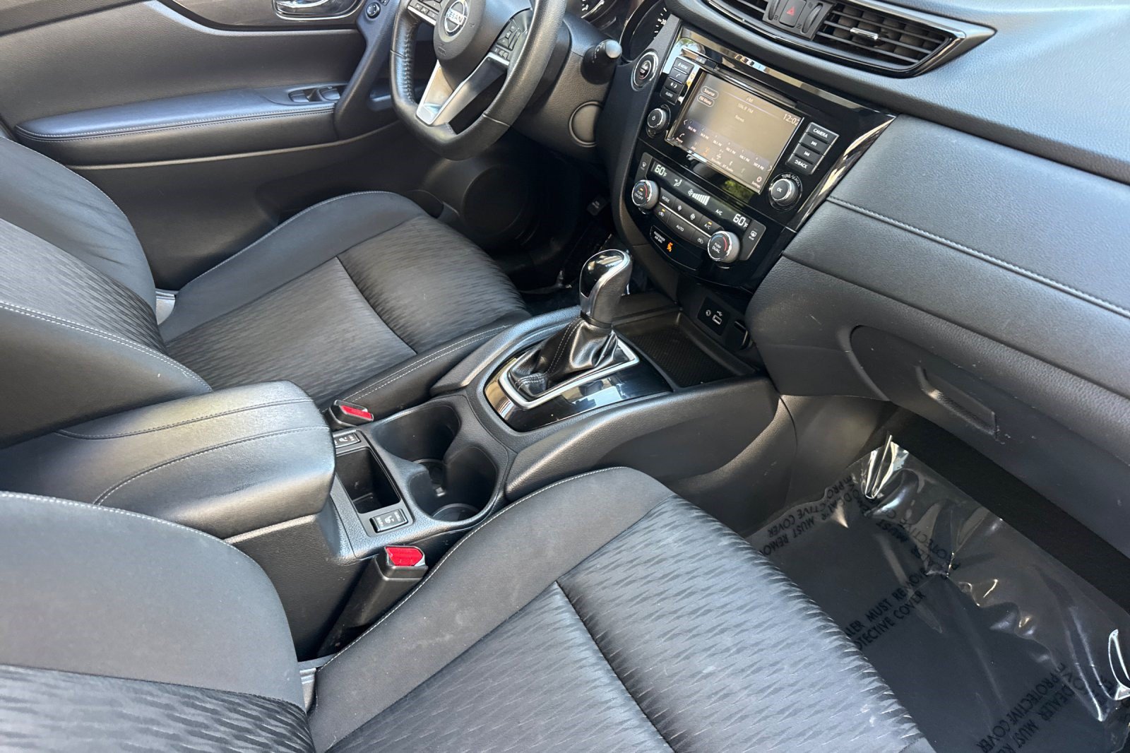 Used 2020 Nissan Rogue SV FWD image 34