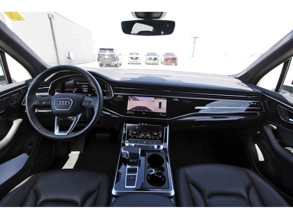 Used 2025 Audi Q7 3.0T Premium Plus image 9