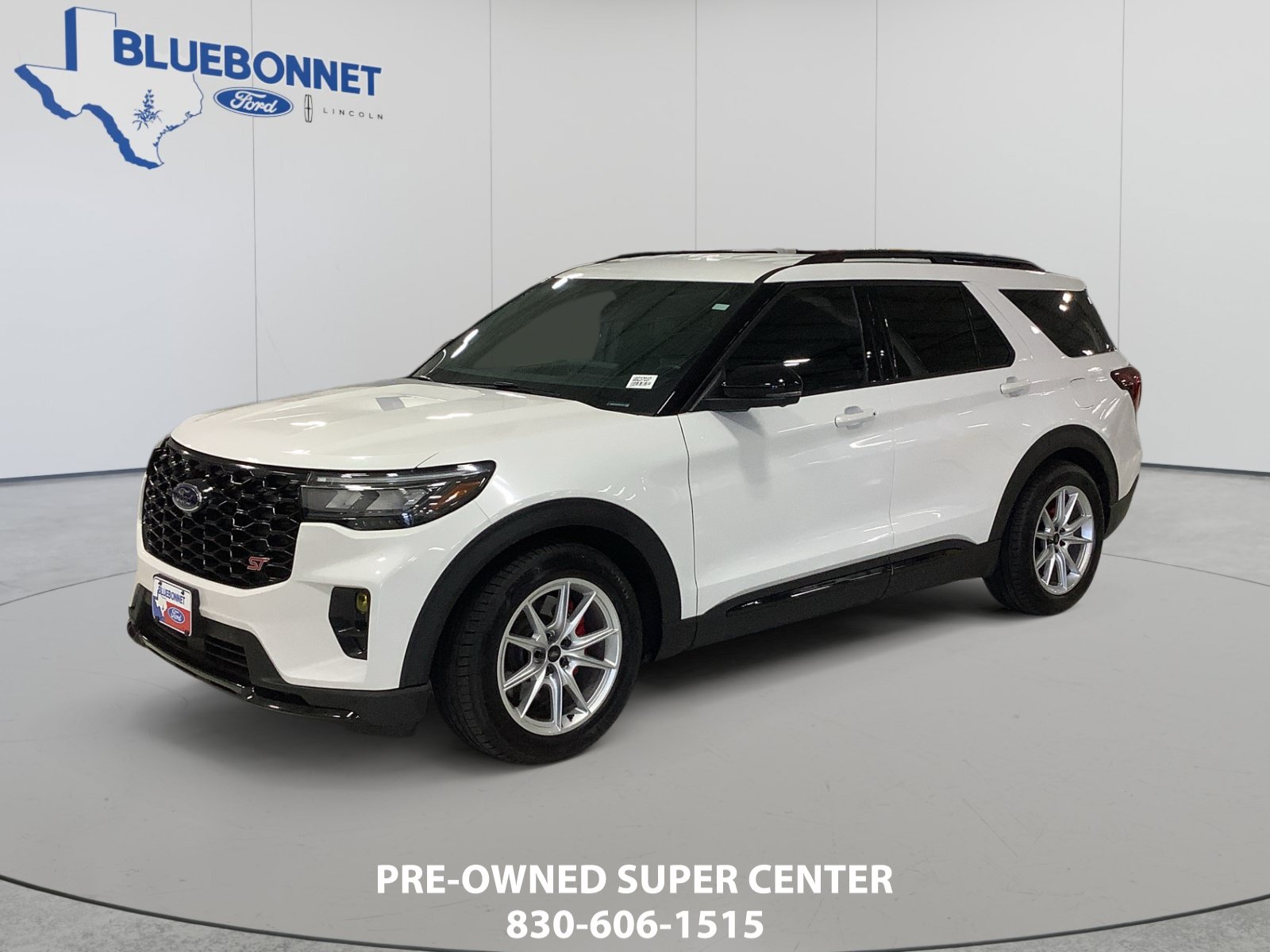 Used 2025 Ford Explorer ST RWD image 1