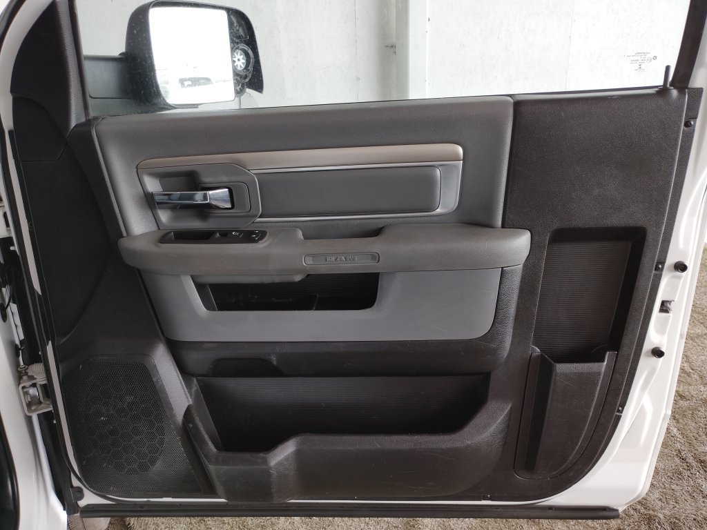 Used 2017 RAM 2500 Tradesman w/ Power & Remote Entry Group RWD image 18