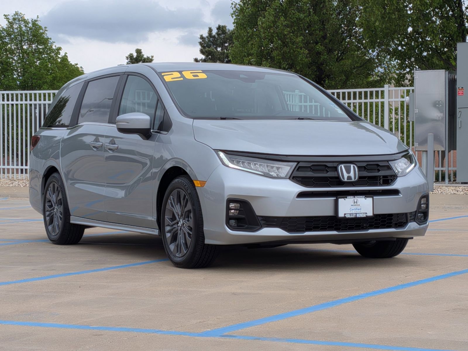 Certified 2026 Honda Odyssey Touring image 4