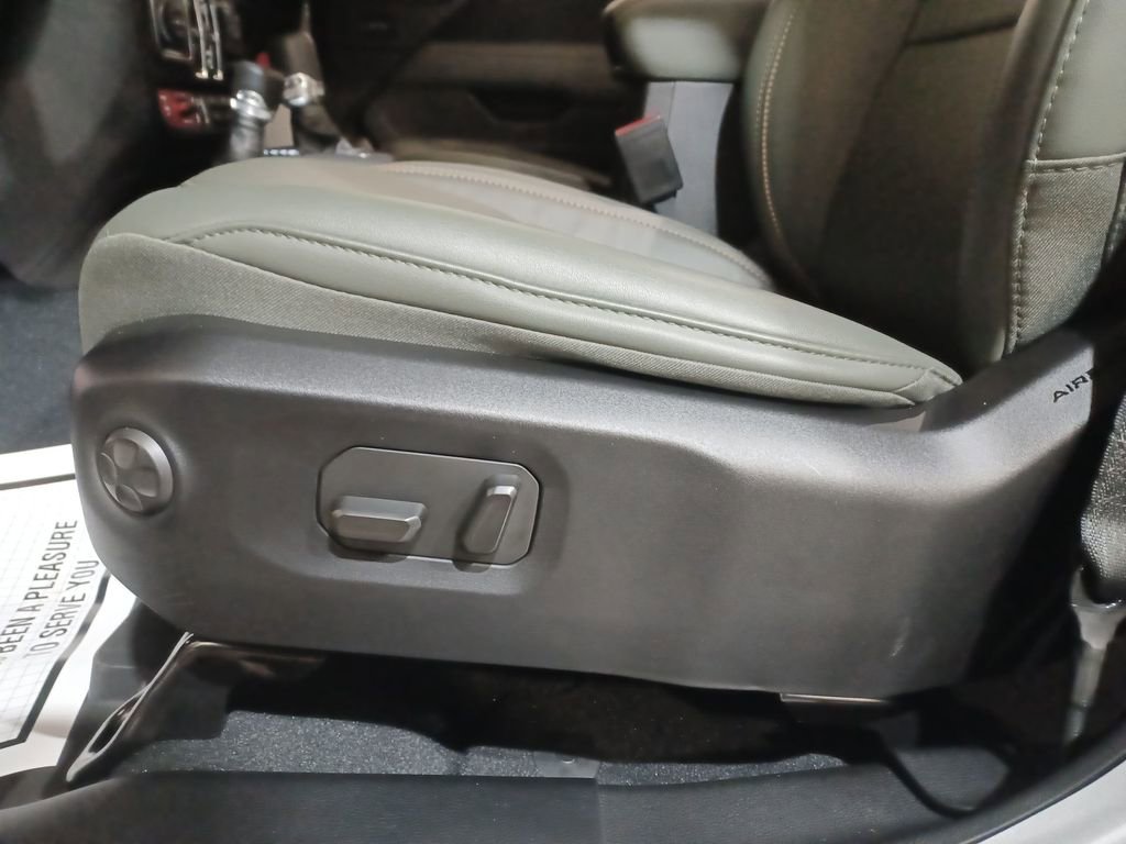 Used 2024 Jeep Gladiator Mojave image 14