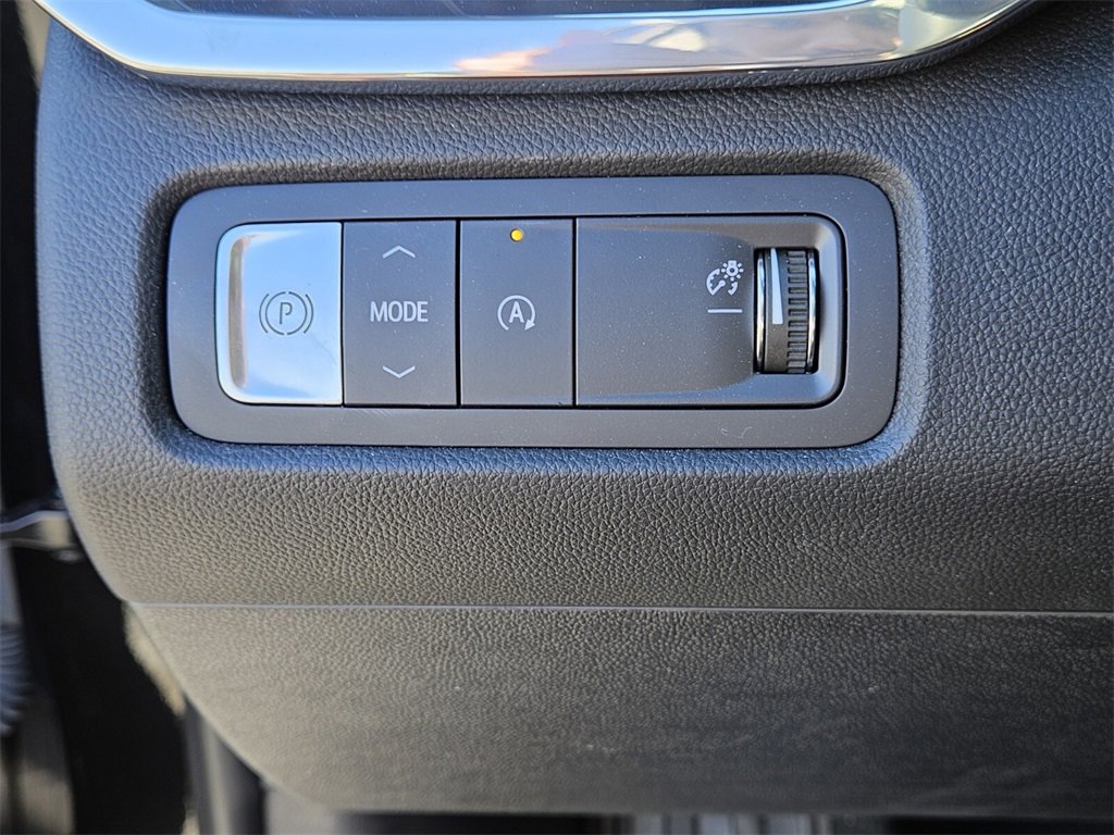 New 2025 GMC Acadia Denali image 26