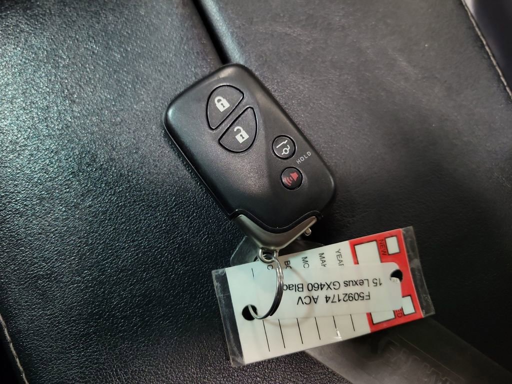 Used 2015 Lexus GX 460 w/ Premium Package image 16