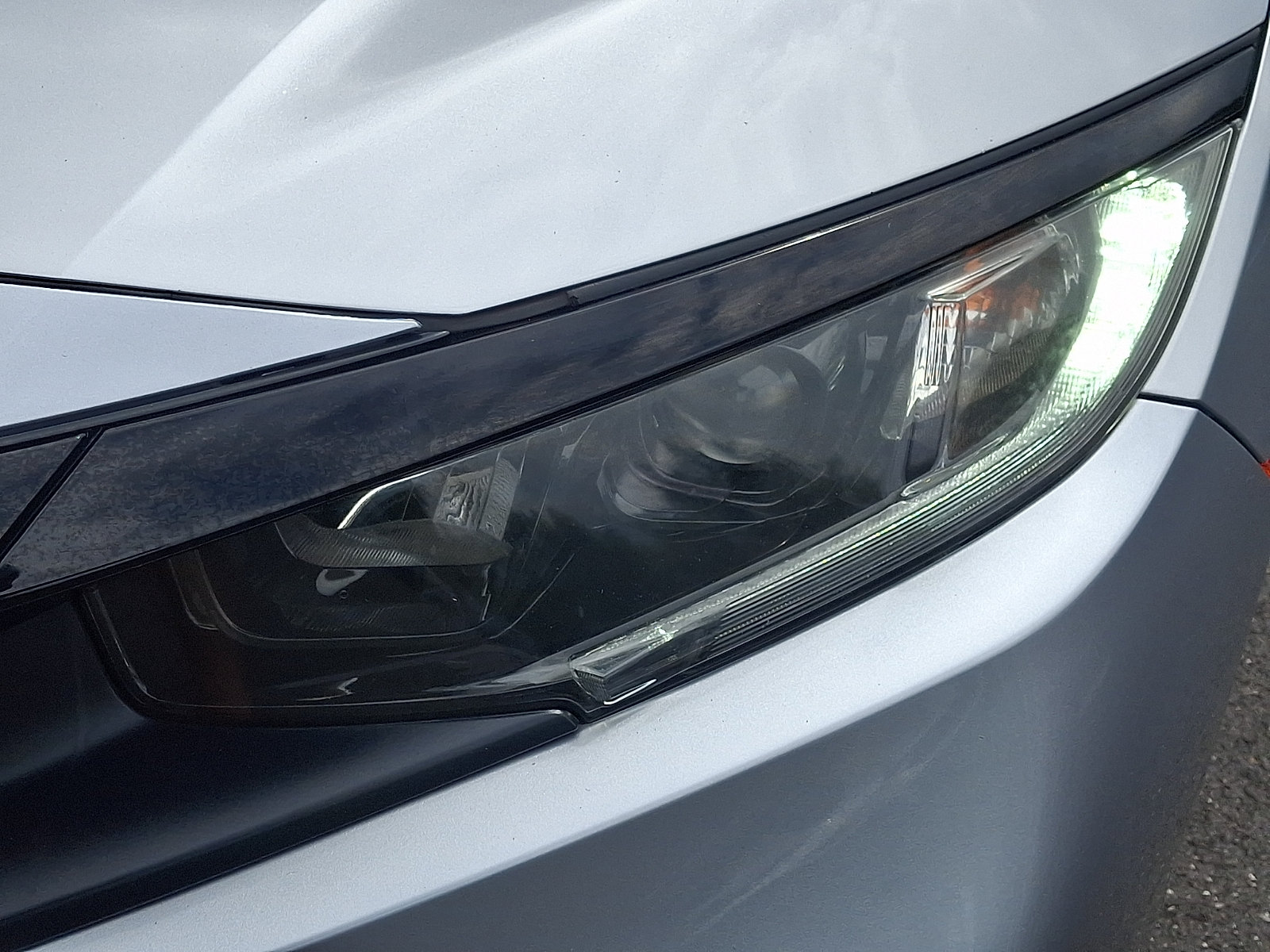 Used 2020 Honda Civic EX image 9