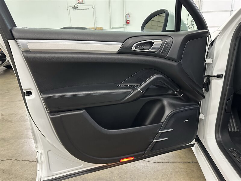 Used 2013 Porsche Cayenne GTS AWD/4WD image 24