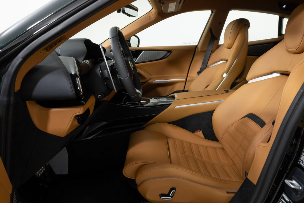 Used 2026 Ferrari Purosangue AWD/4WD image 4