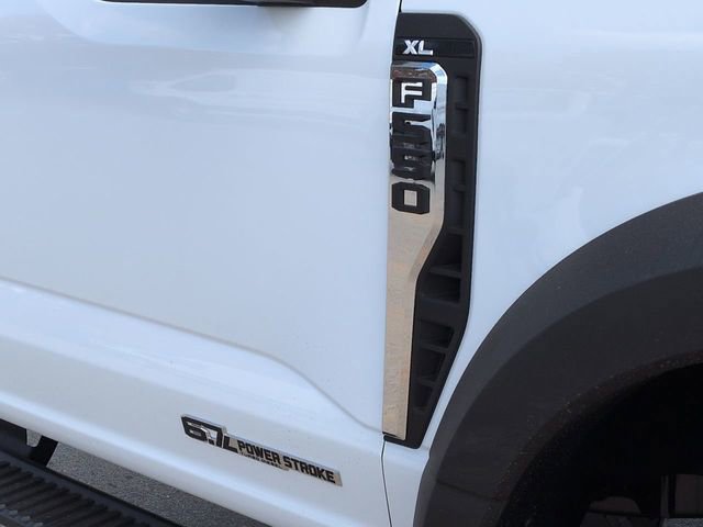 New 2026 Ford F550 4x4 Regular Cab Super Duty image 12