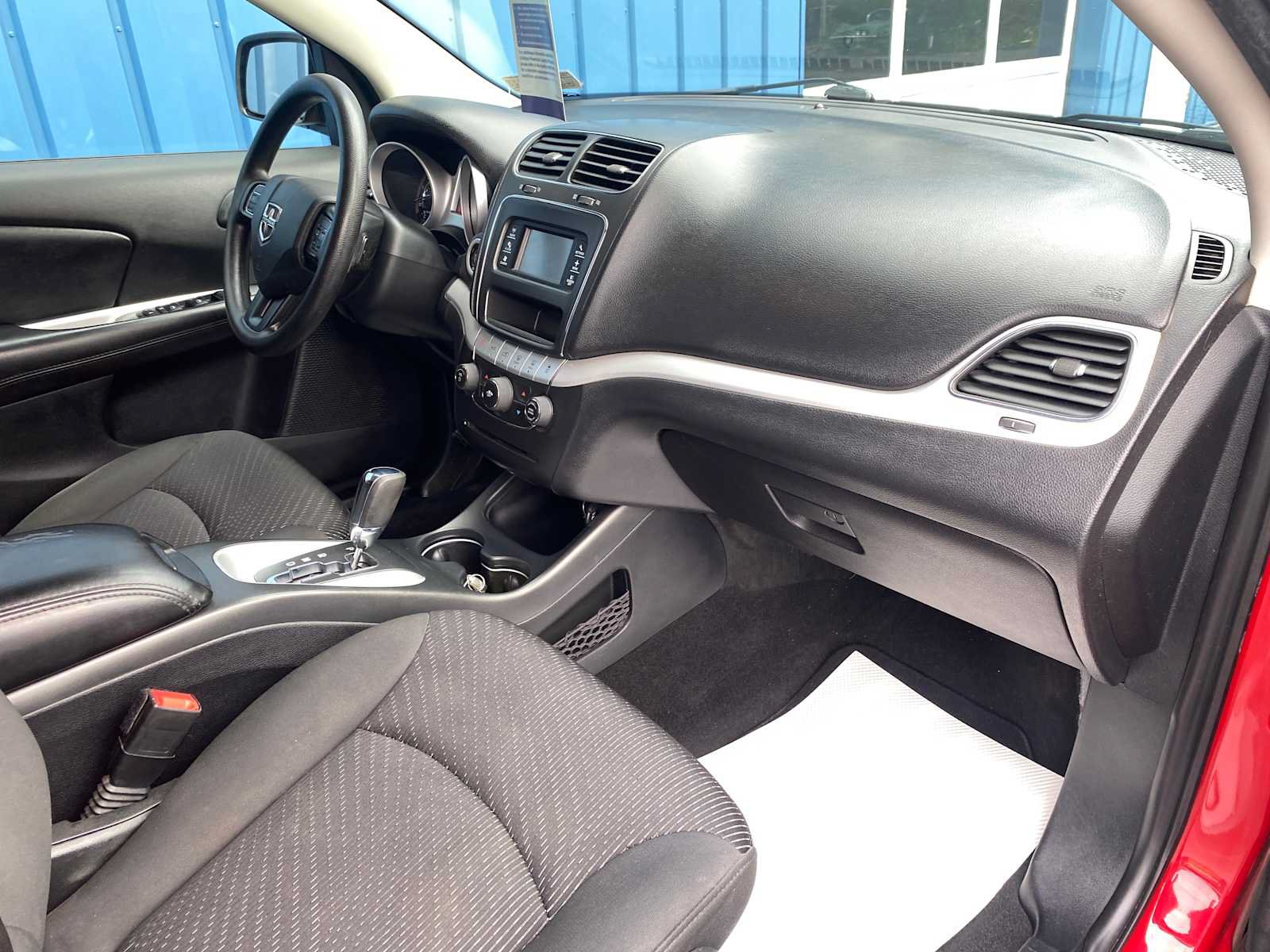 Used 2018 Dodge Journey SE FWD image 26
