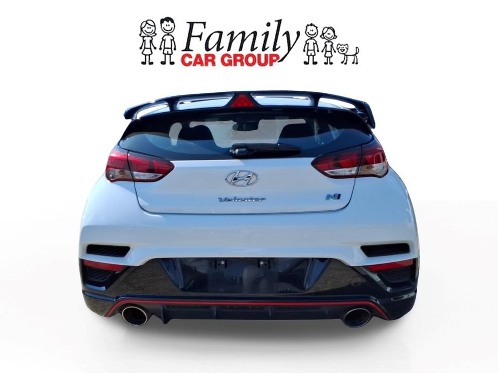 Used 2022 Hyundai Veloster N FWD image 3