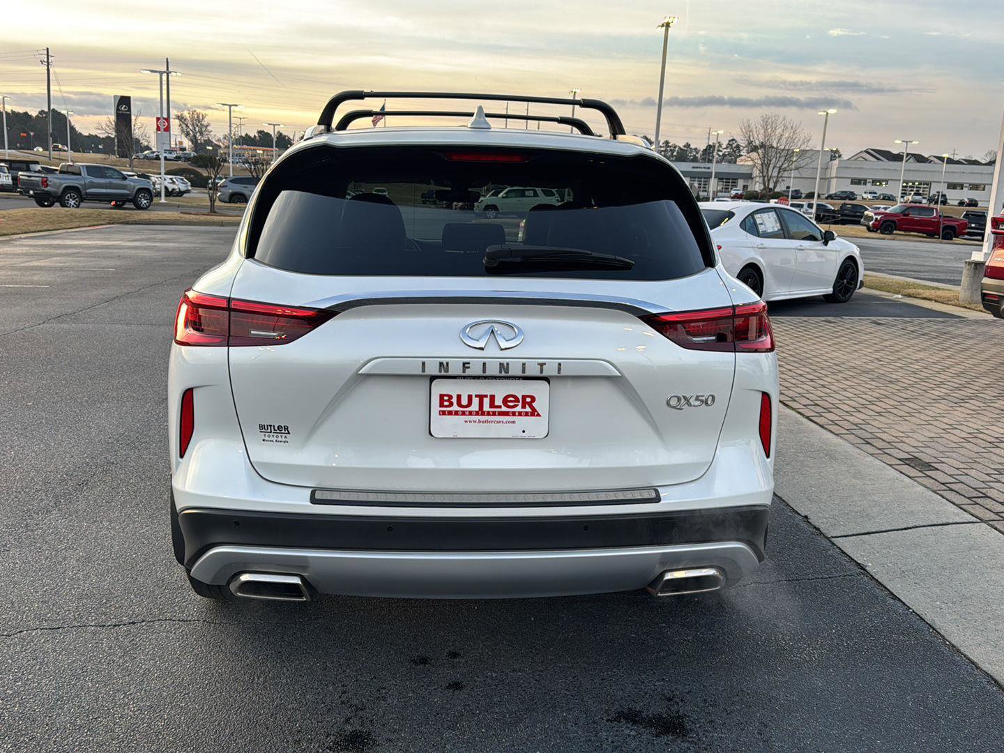 Used 2023 INFINITI QX50 Sensory w/ Accent Package image 4