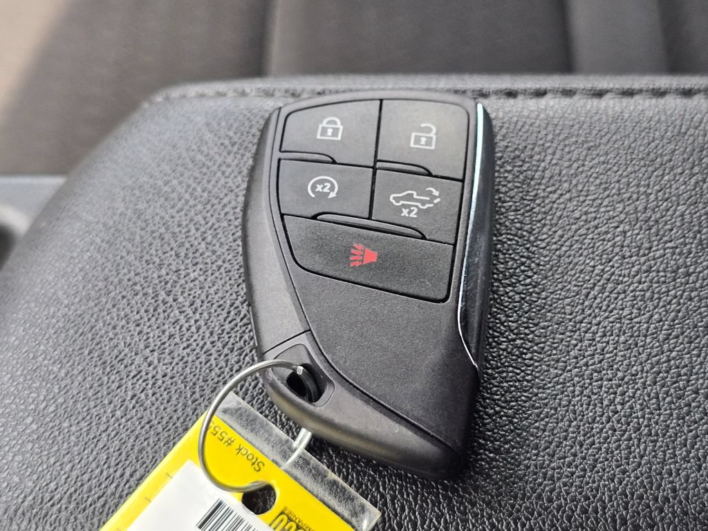 Used 2024 Chevrolet Silverado 1500 LT AWD/4WD image 31