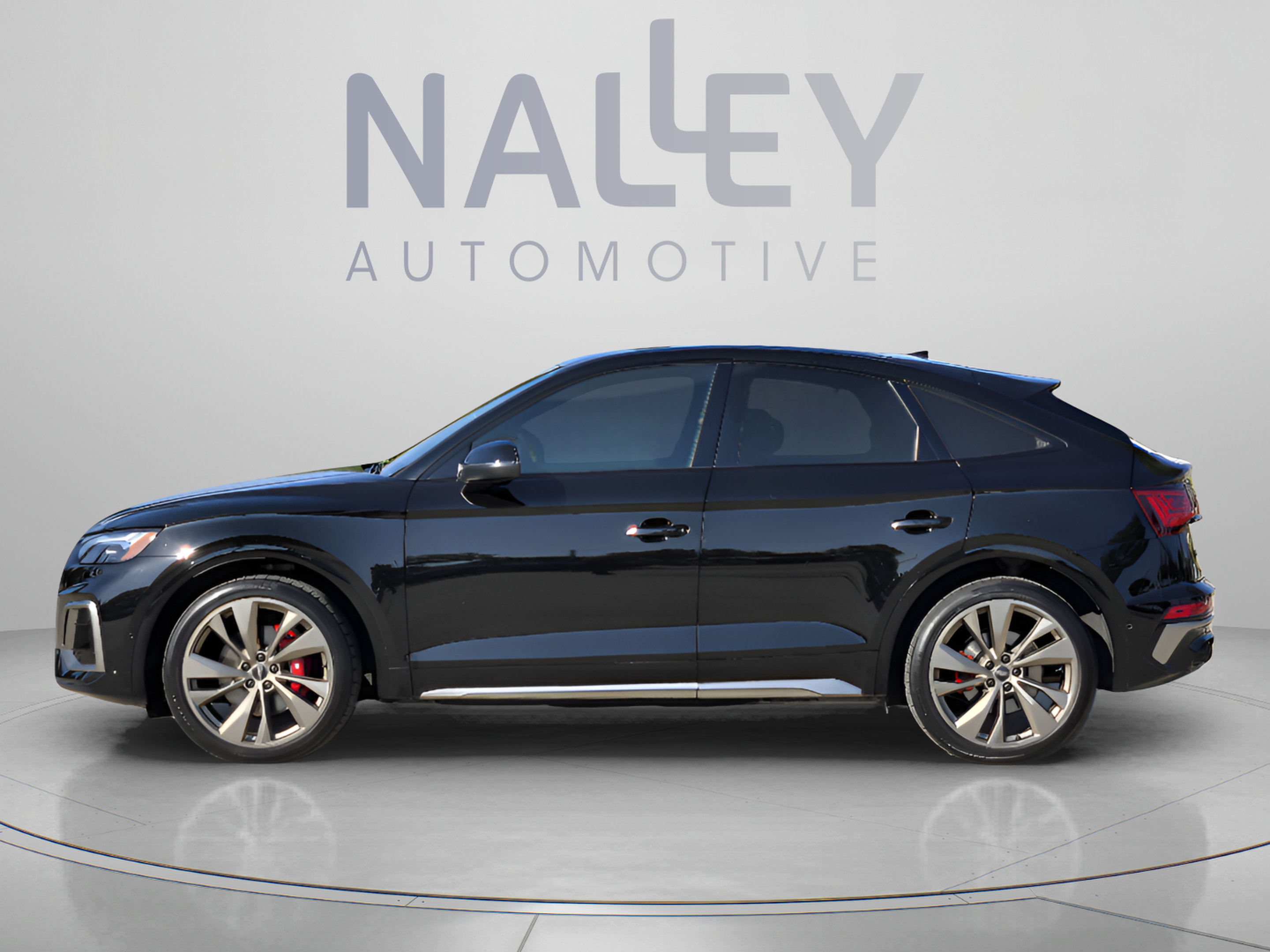 Used 2025 Audi SQ5 Prestige AWD/4WD image 2