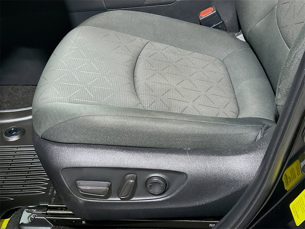 Used 2024 Toyota RAV4 XLE image 16