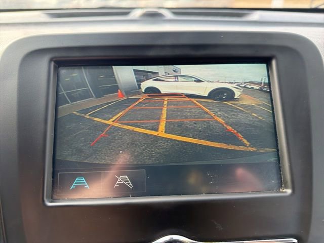 Used 2018 Chevrolet Equinox LT image 11