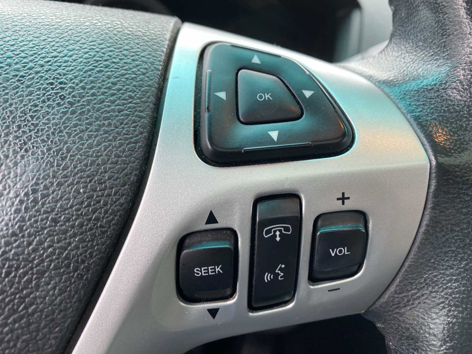 Used 2011 Ford Explorer Limited image 21