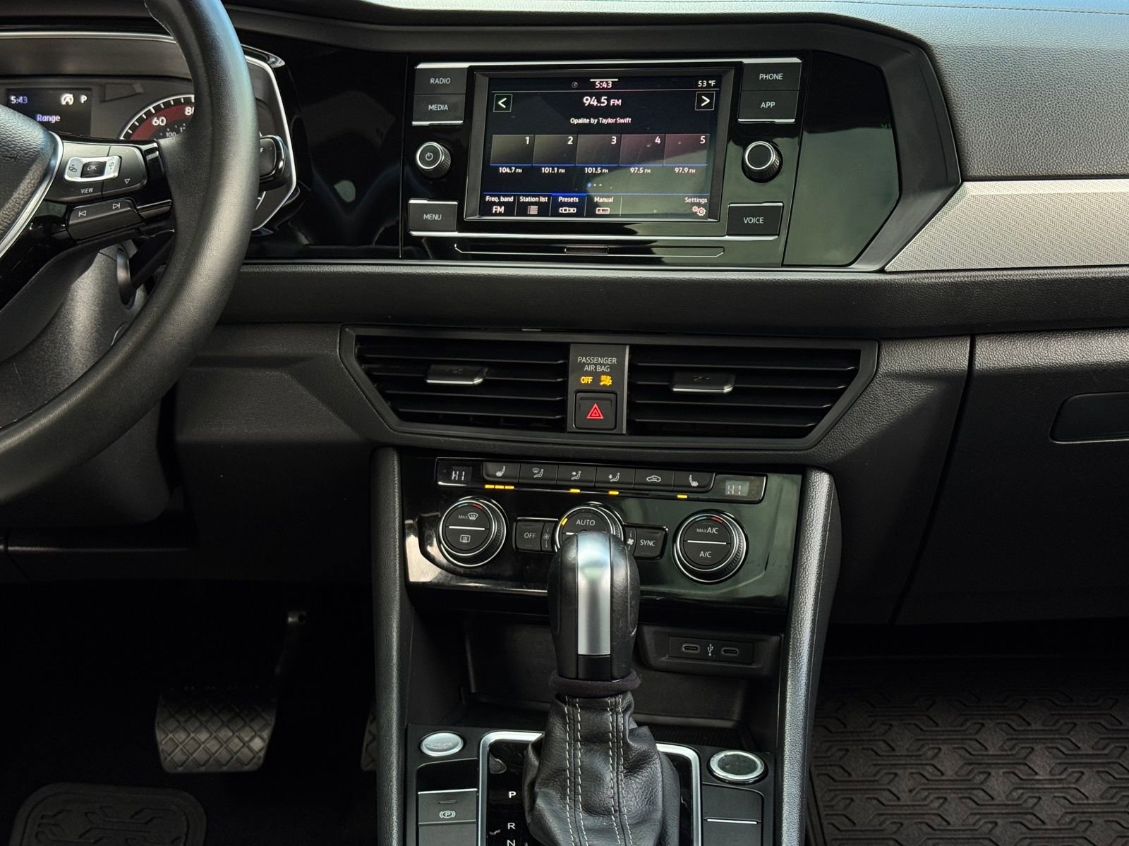 Used 2020 Volkswagen Jetta S image 18