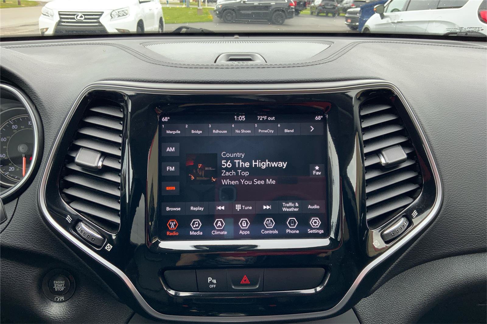 Used 2019 Jeep Cherokee Limited AWD/4WD image 13