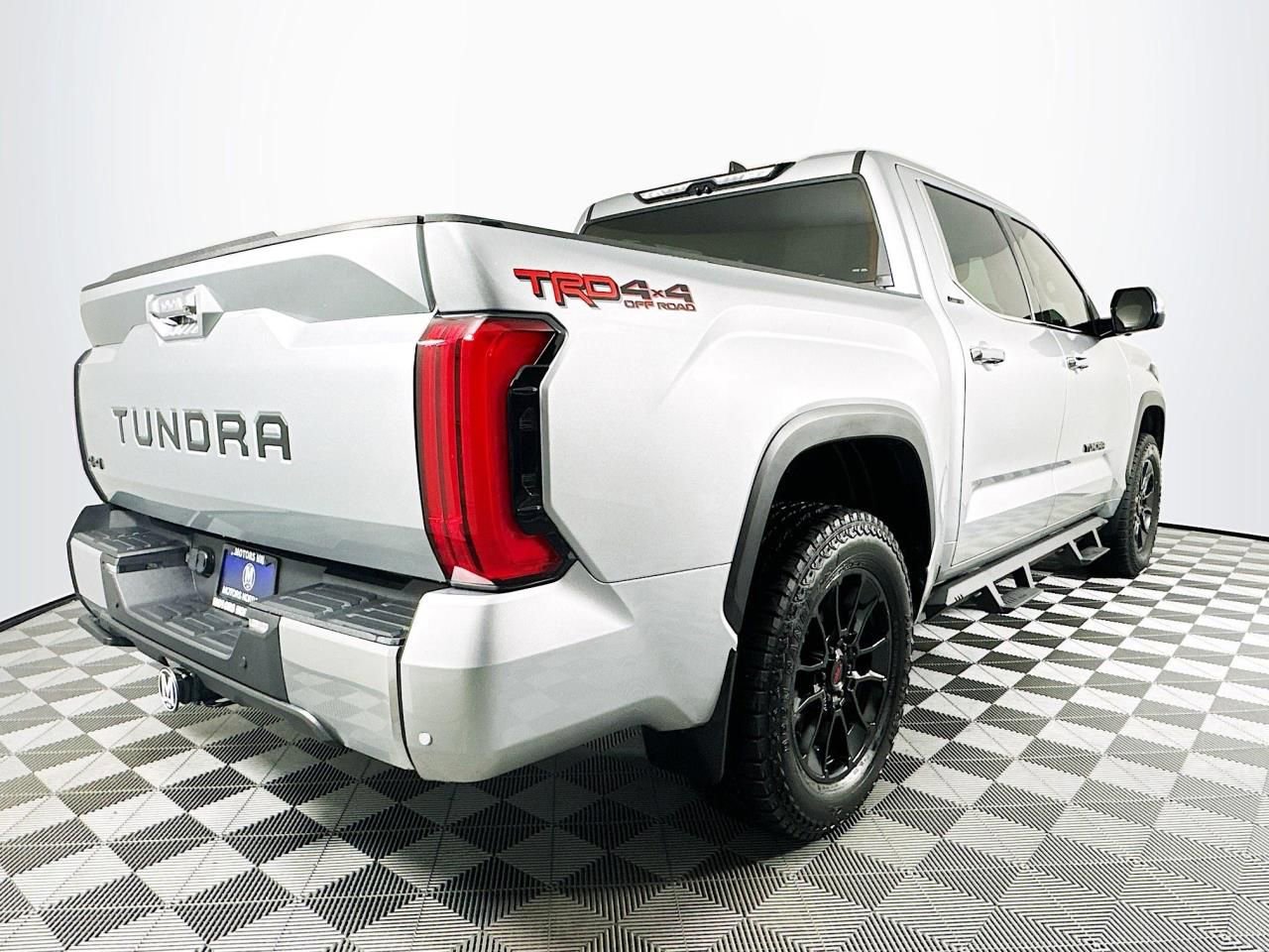 Used 2022 Toyota Tundra Limited image 11