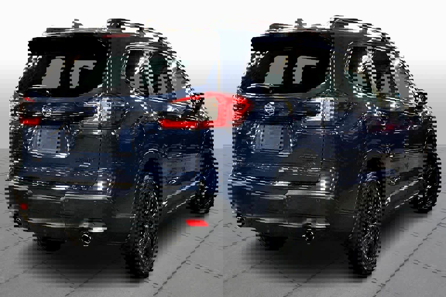 Used 2025 Subaru Ascent Onyx Edition image 13