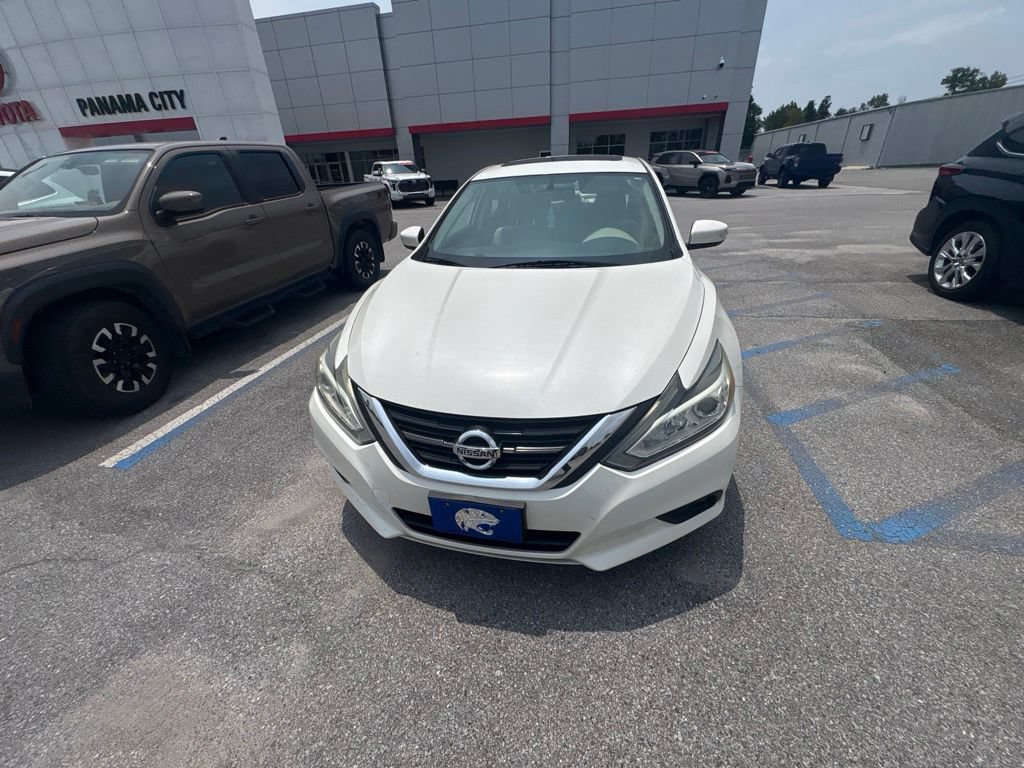 Used 2016 Nissan Altima 2.5 SV w/ Convenience Package FWD image 11