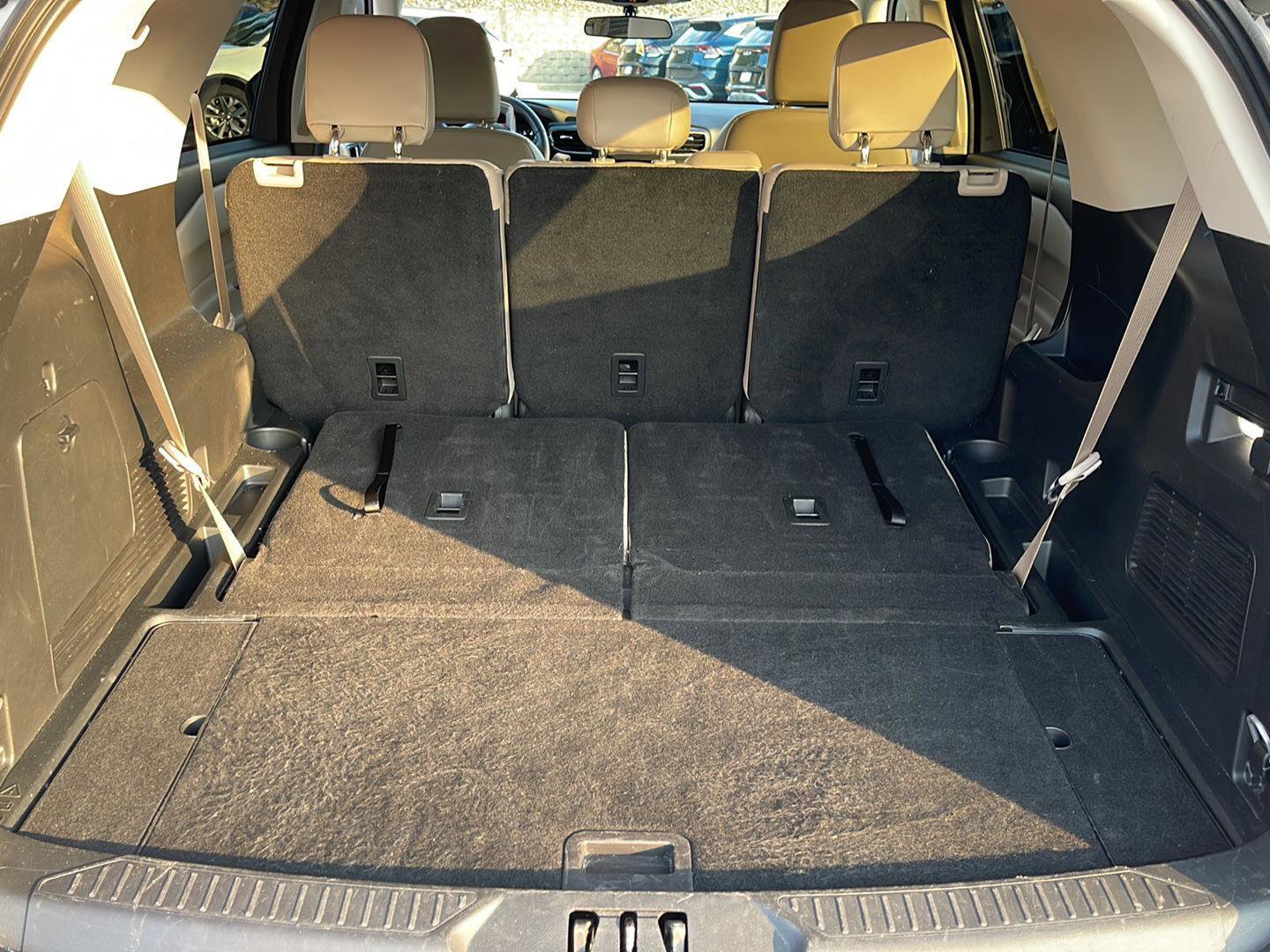 Used 2024 Ford Explorer XLT w/ Equipment Group 202A image 22