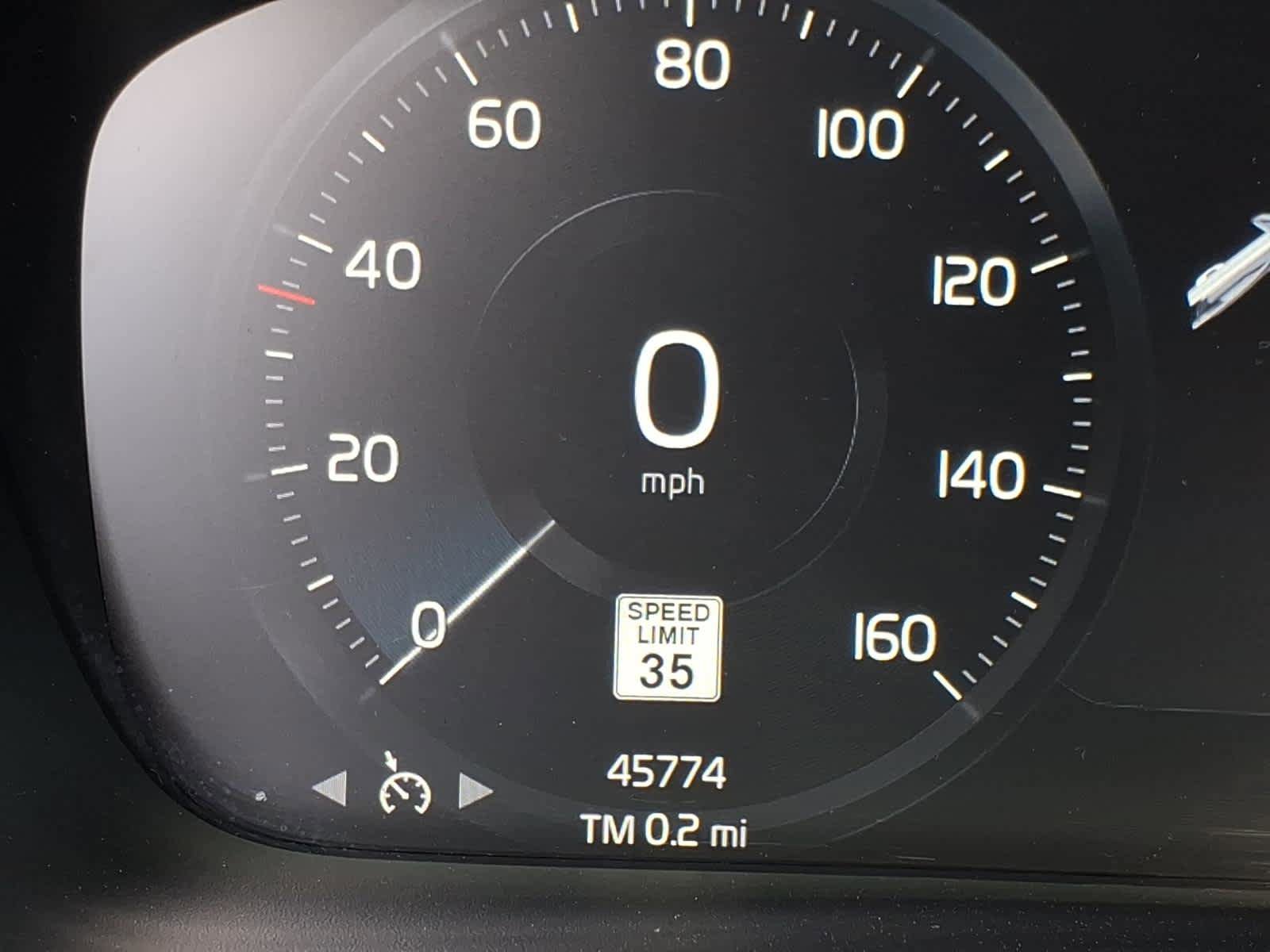 Used 2019 Volvo XC40 T5 Momentum AWD/4WD image 34