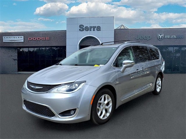 Used 2020 Chrysler Pacifica Limited image 3