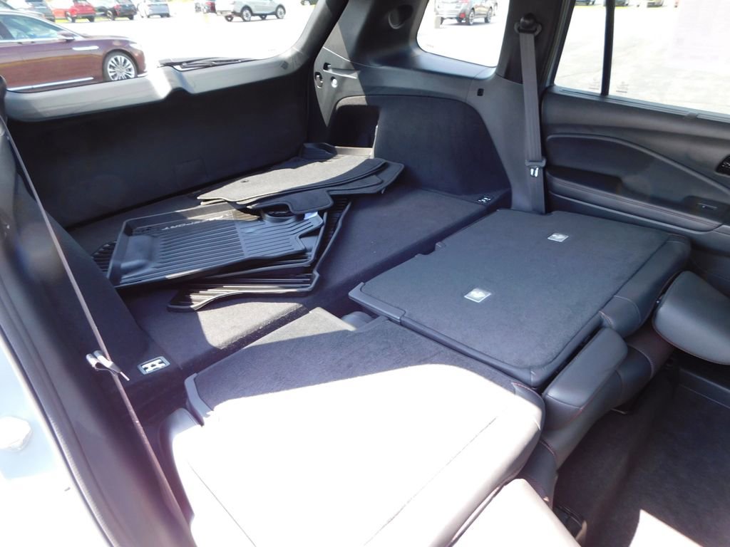 Used 2024 Honda Passport Black Edition image 28