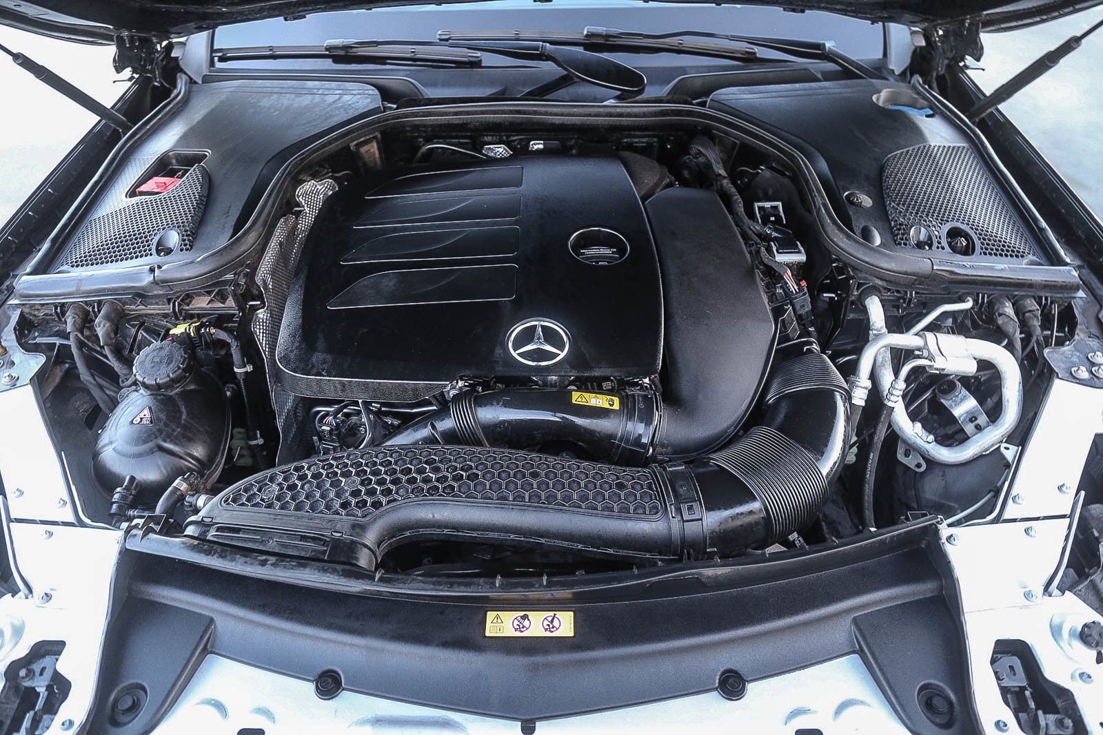 Used 2022 Mercedes-Benz E 350 Sedan image 24