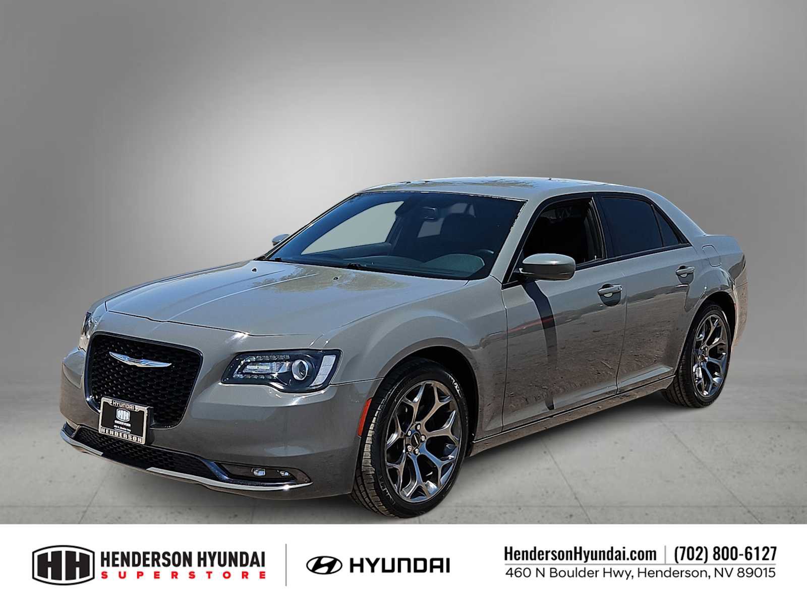 Used 2018 Chrysler 300 S w/ Beats Audio Group RWD image 4