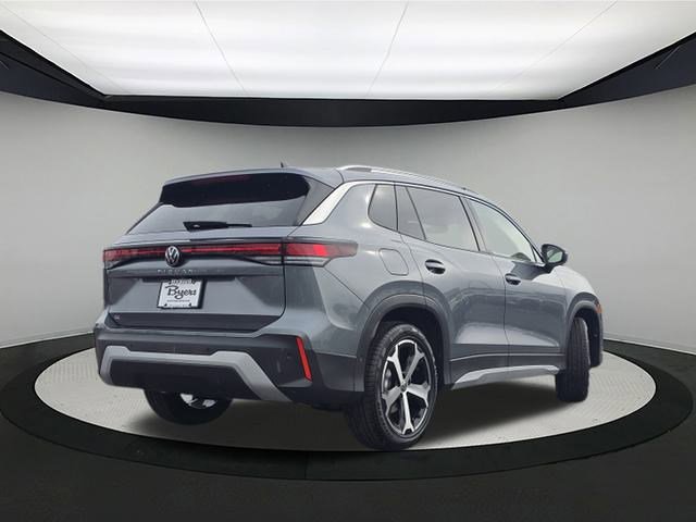 New 2026 Volkswagen Tiguan SE image 7