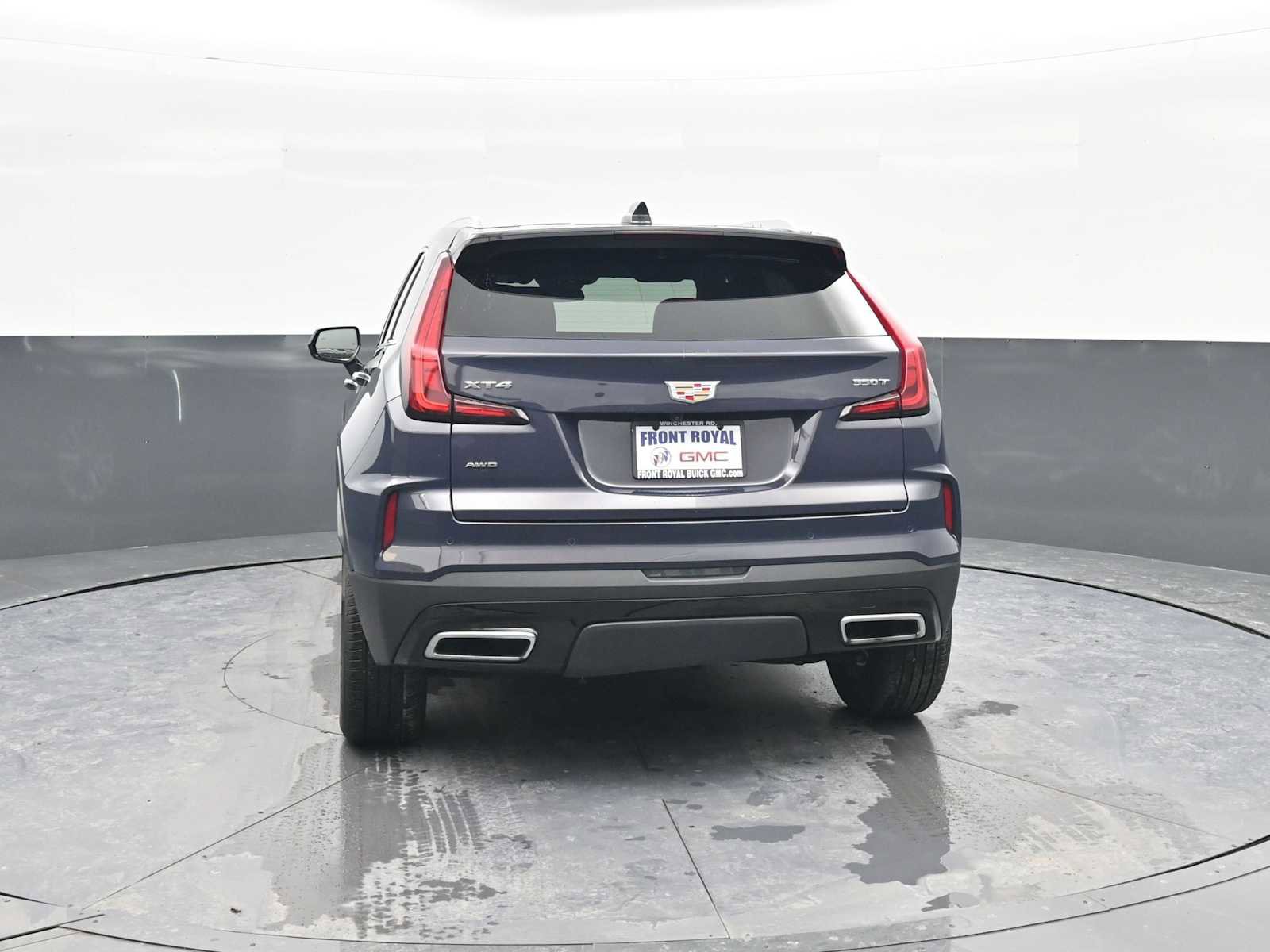 Used 2024 Cadillac XT4 Premium Luxury image 6