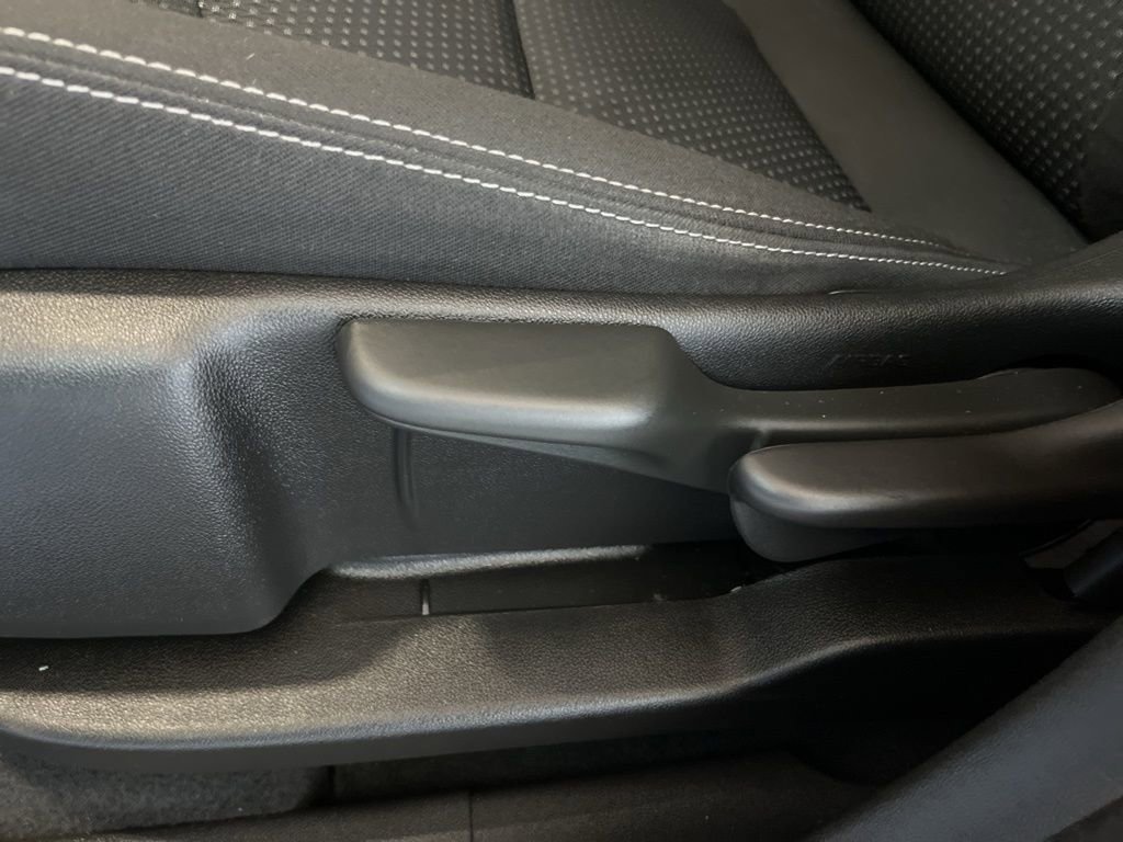 Used 2023 GMC Terrain SLE image 20