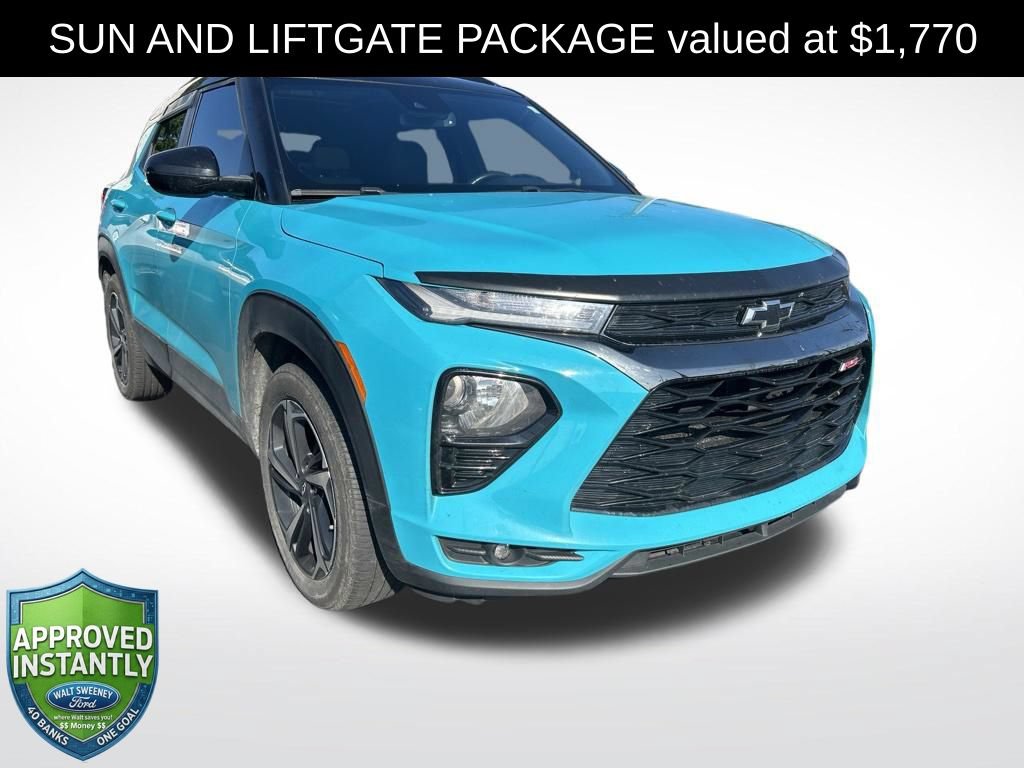 Used 2021 Chevrolet TrailBlazer RS w/ Sun and Liftgate Package AWD/4WD image 1