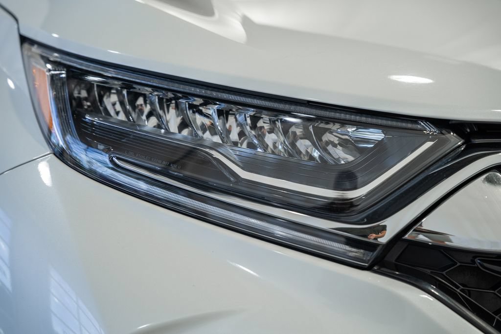 Used 2018 Honda CR-V Touring image 9