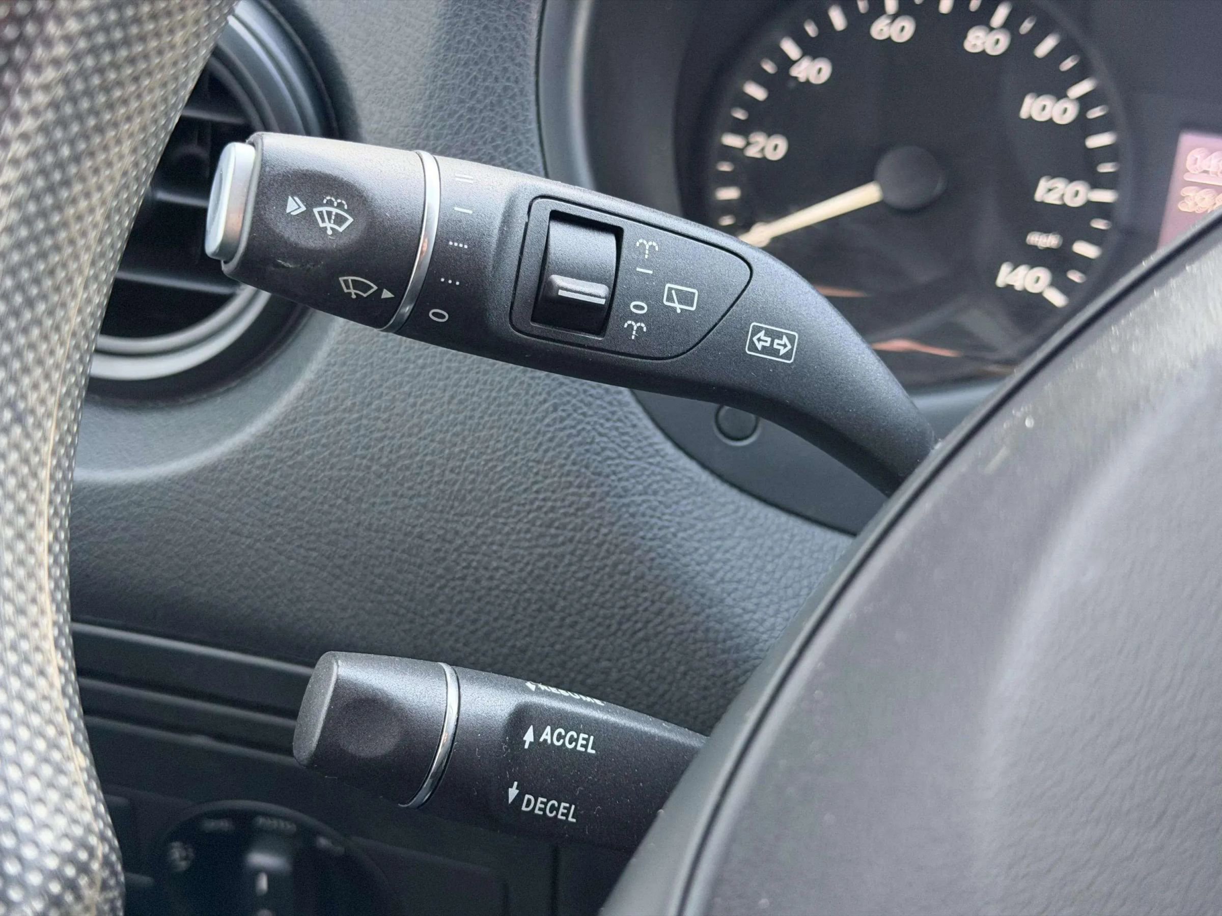 Used 2018 Mercedes-Benz Metris image 24