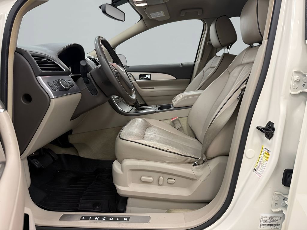 Used 2012 Lincoln MKX AWD image 13