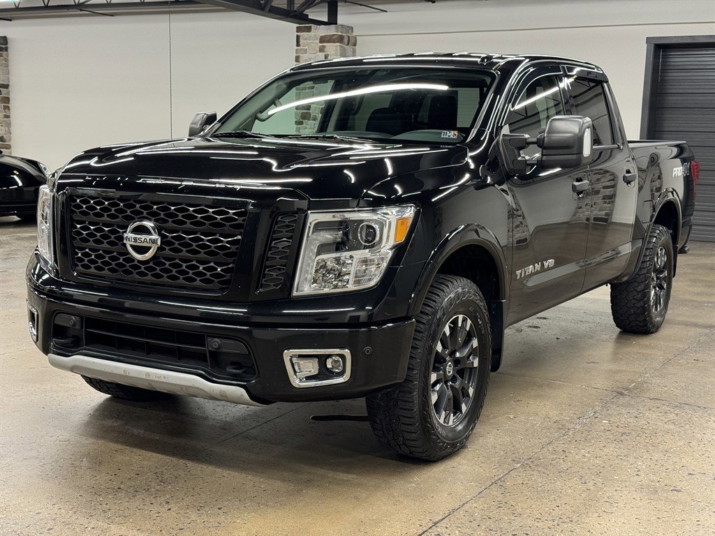 Used 2019 Nissan Titan PRO-4X w/ Pro-4x Utility Package AWD/4WD image 3
