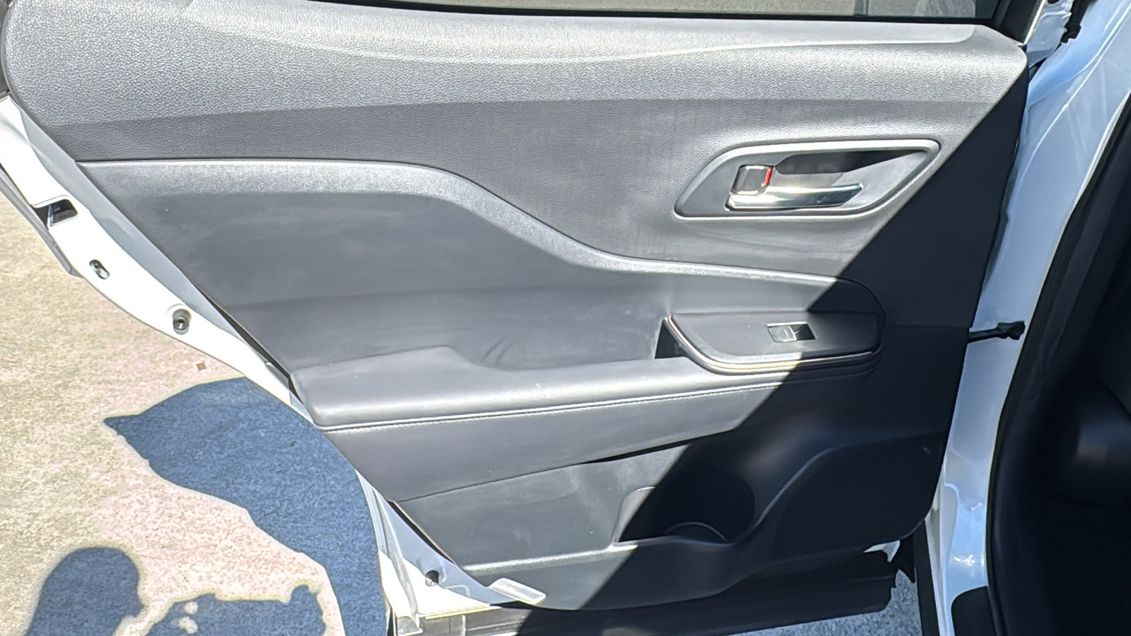 Used 2023 Toyota Crown Limited image 15