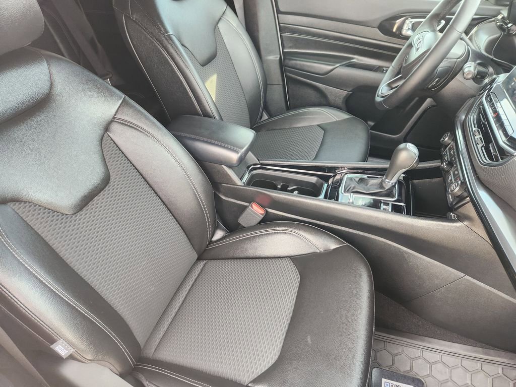 Used 2024 Jeep Compass Latitude w/ Convenience Group image 15