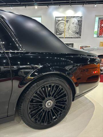 Used 2006 Rolls-Royce Phantom Sedan RWD image 13