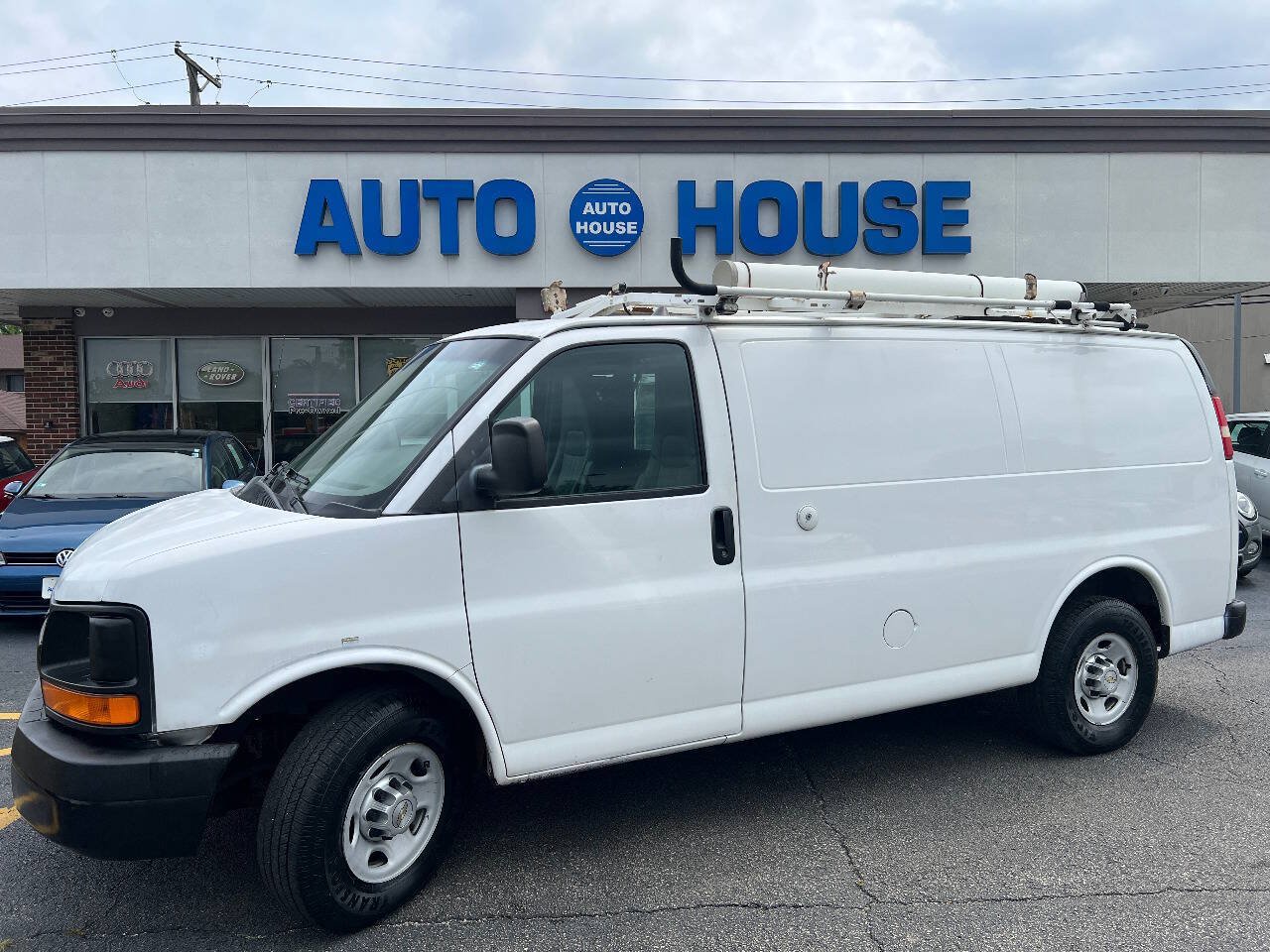 Used 2012 Chevrolet Express 2500 w/ Cold Climate Package RWD image 1