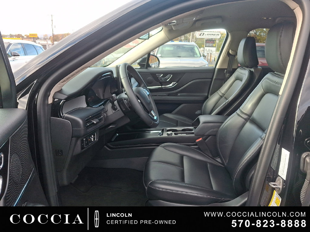 Certified 2024 Lincoln Corsair AWD image 13